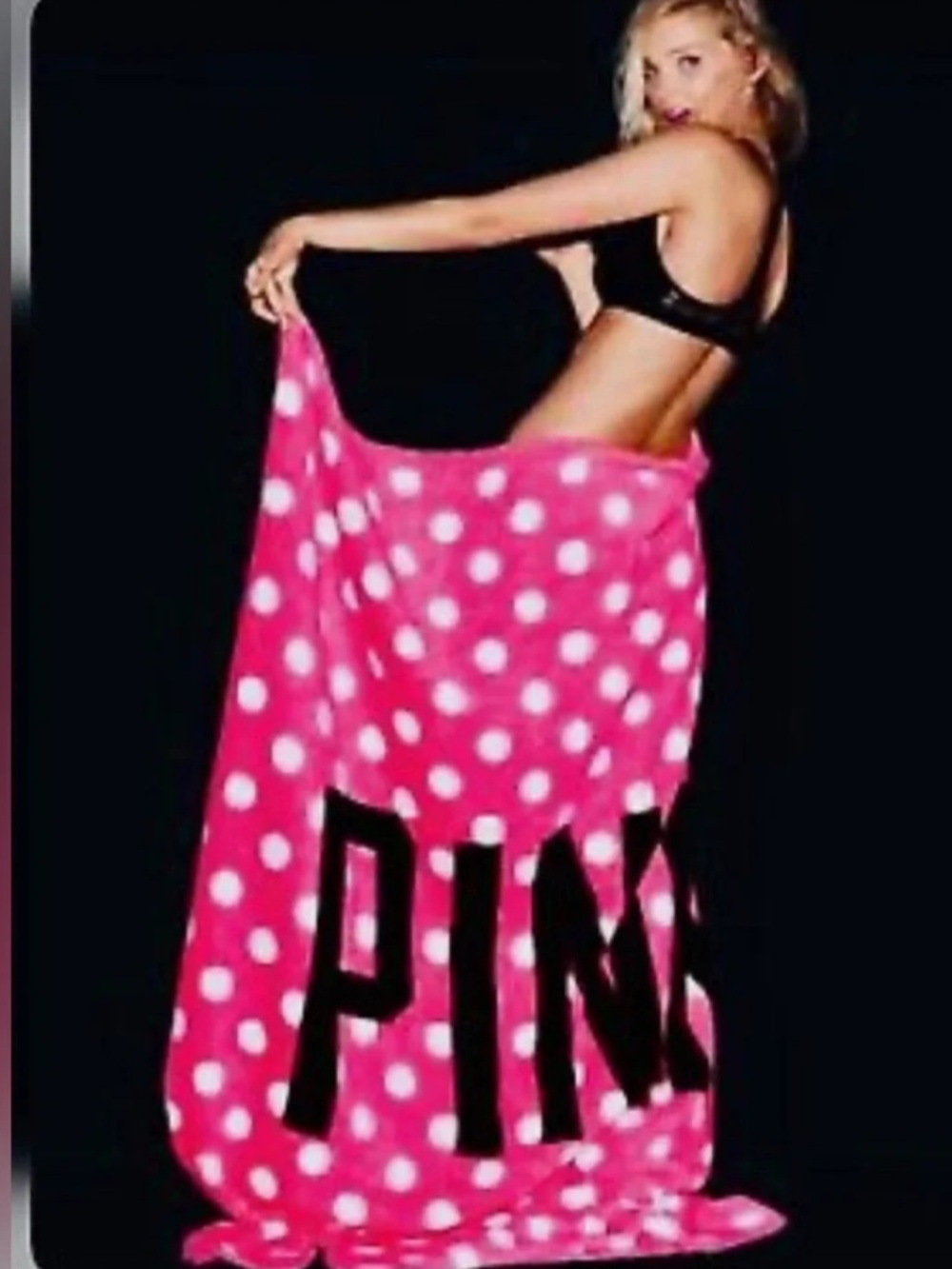 VS Pink Light Blaket Polka Dot